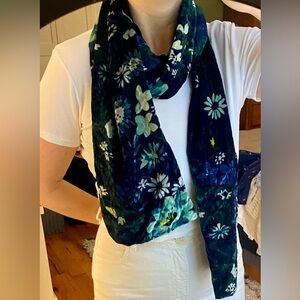 LOFT Velvet, Floral Scarf